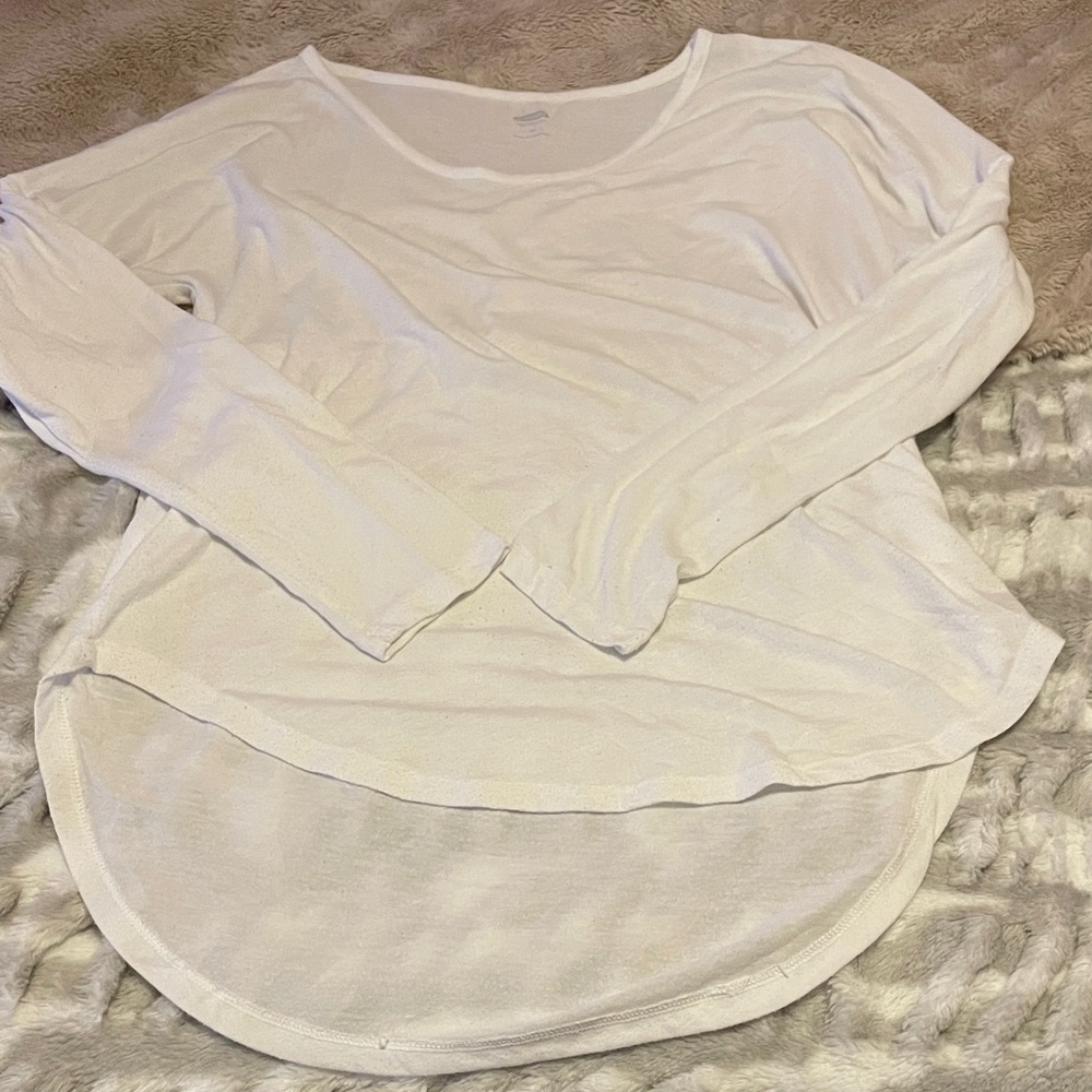 Old Navy Cream Long Sleeve Tee